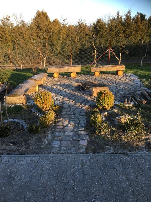 Bed and Breakfast Pod Kasztanem Свиноуйсьце Экстерьер фото