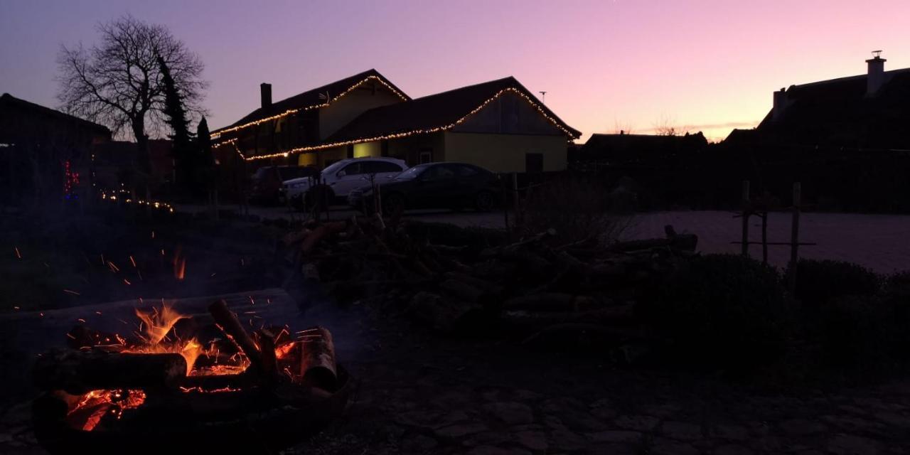 Bed and Breakfast Pod Kasztanem Свиноуйсьце Экстерьер фото